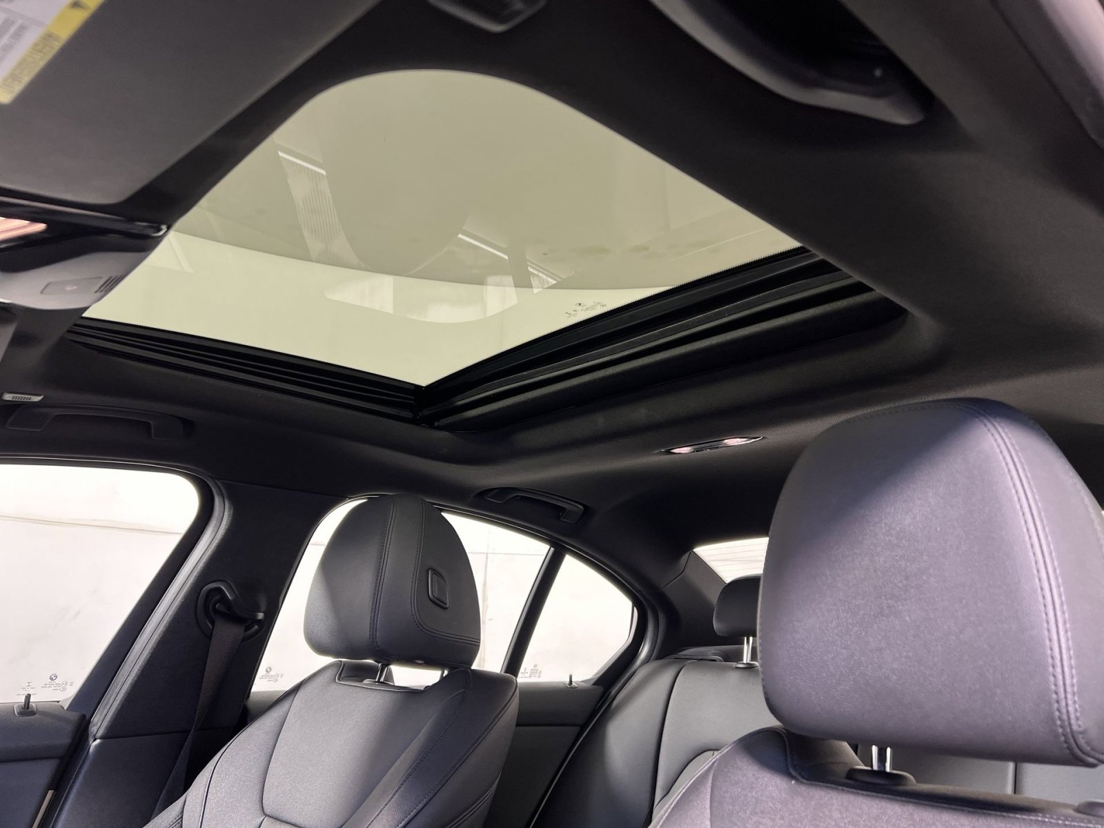 Used 2020 BMW 330i xDrive 330i xDrive w/ Driving Assistance Package image 24