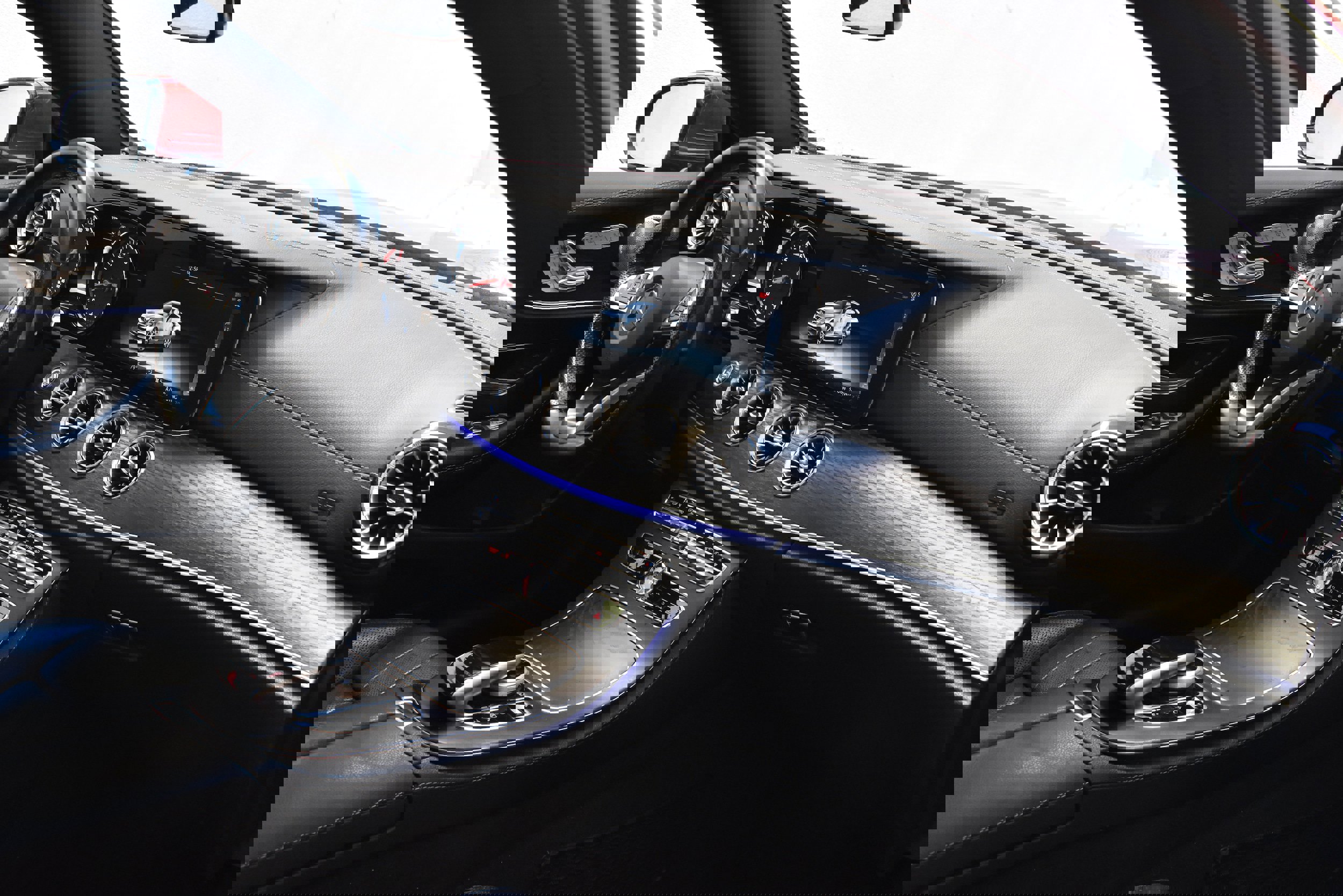 Used 2018 Mercedes-Benz E 400 4MATIC Coupe image 24