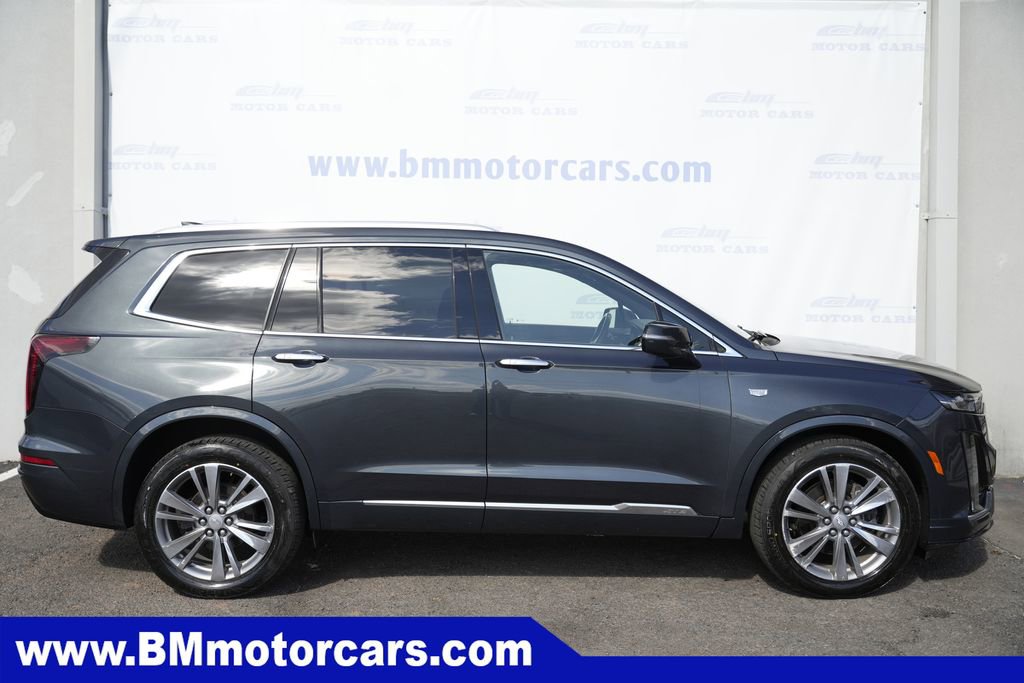 Used 2022 Cadillac XT6 Premium Luxury image 7