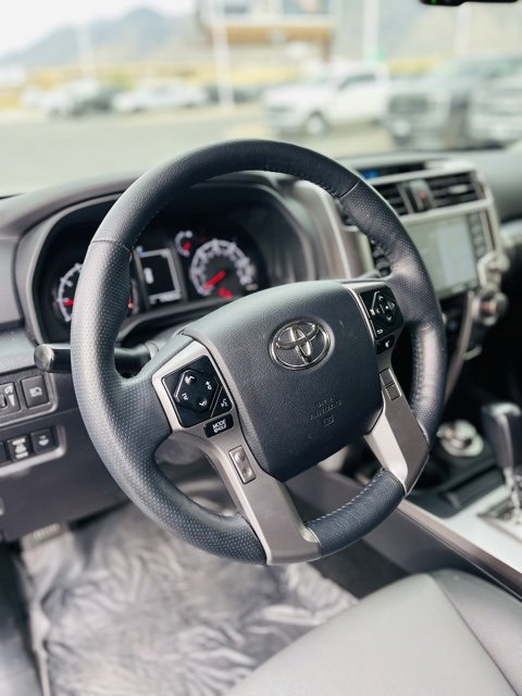 Used 2023 Toyota 4Runner SR5 Premium image 9