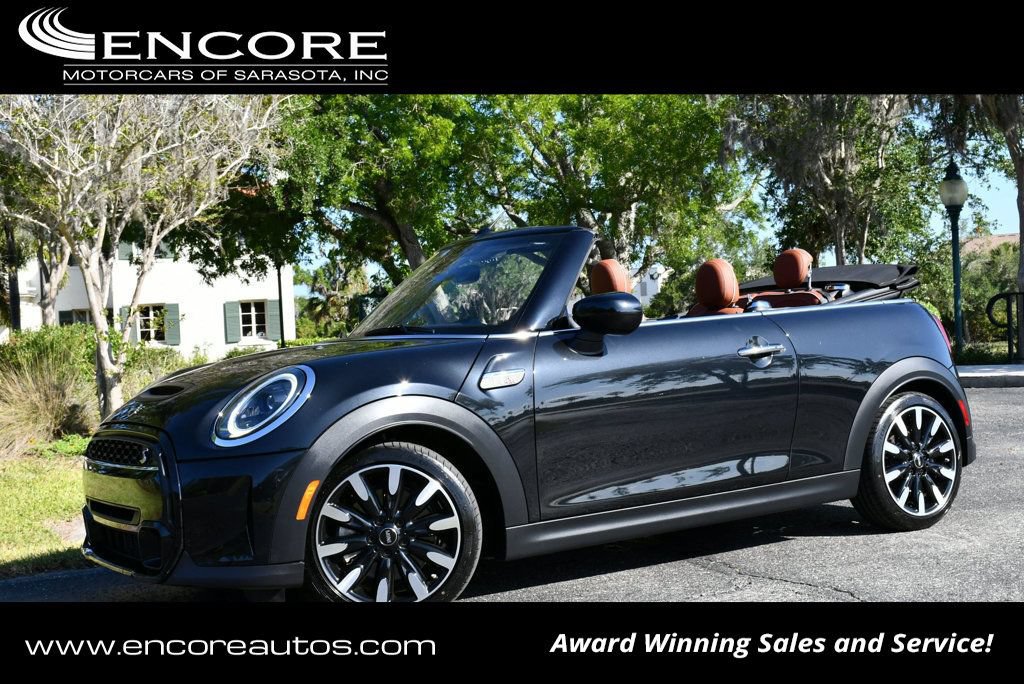 Used 2024 MINI Cooper S w/ Signature Upholstery Package FWD image 1
