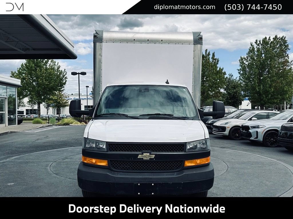 Used 2021 Chevrolet Express 4500 Extended w/ Power Convenience Package RWD image 11