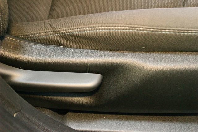 Used 2019 Chevrolet Cruze LT w/ LT True North Edition FWD image 12