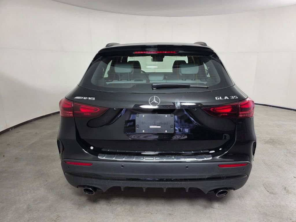 New 2026 Mercedes-Benz GLA 35 AMG 4MATIC image 5