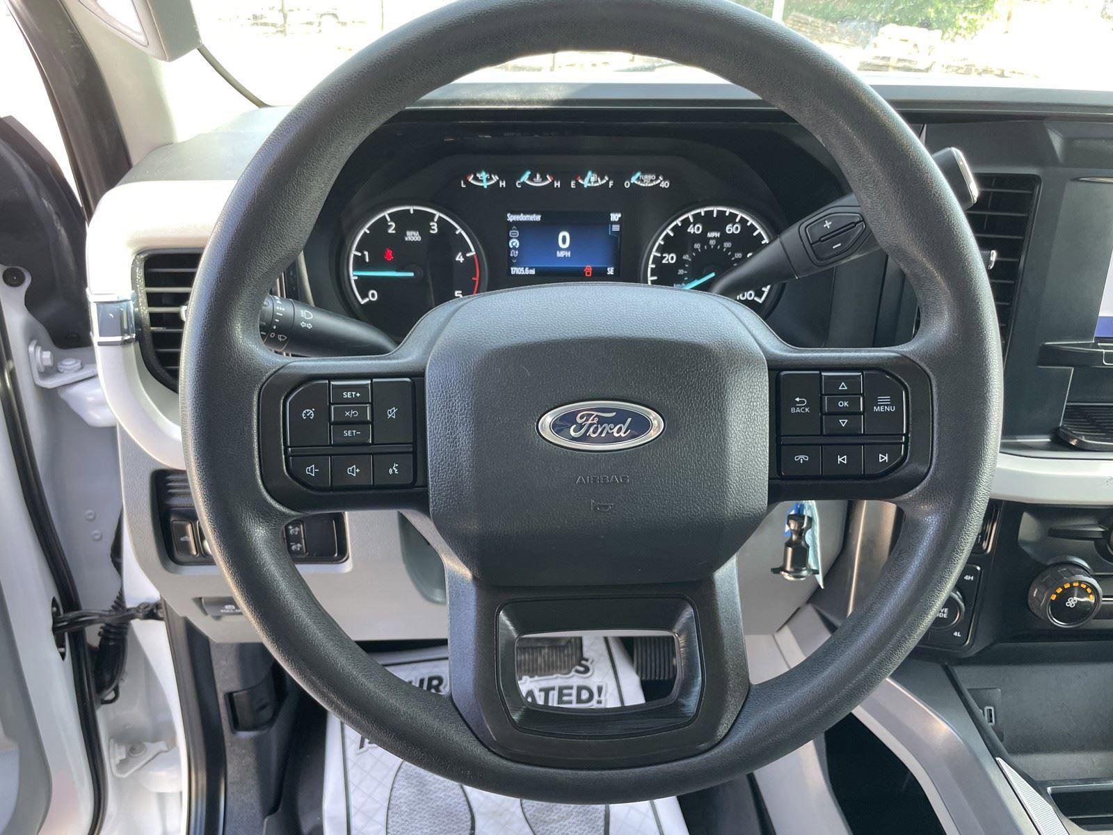 Used 2024 Ford F250 XLT w/ FX4 Off-Road Package AWD/4WD image 12