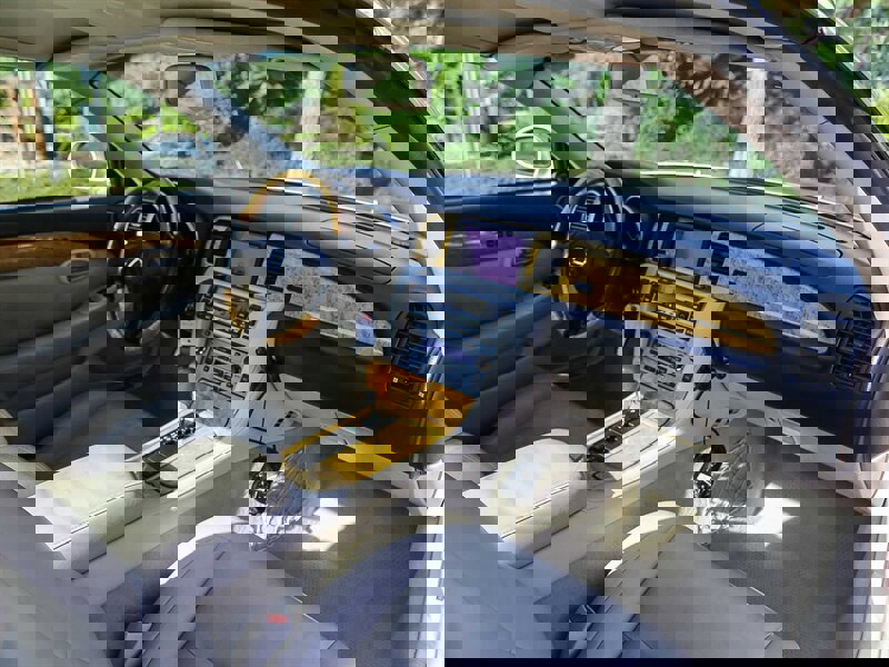 Used 2003 Lexus SC 430 Convertible image 21