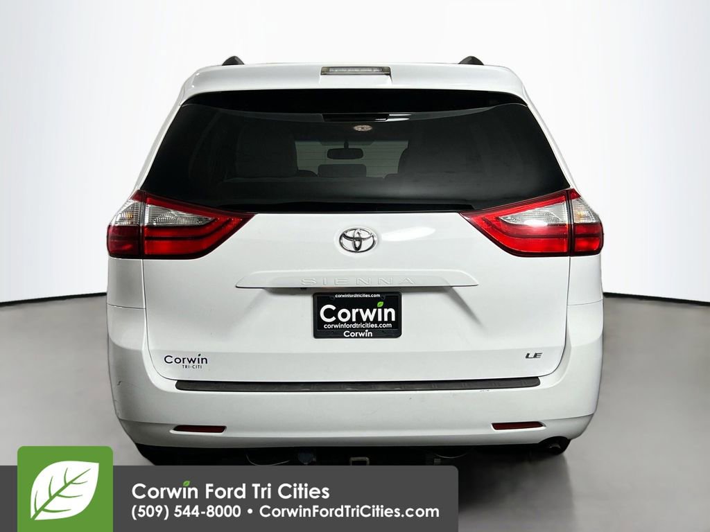 Used 2016 Toyota Sienna LE image 13