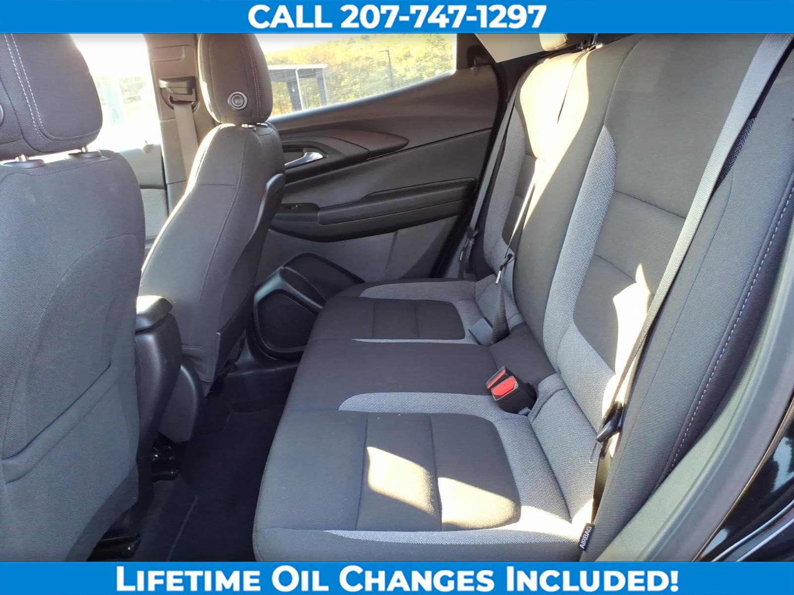 Used 2025 Chevrolet TrailBlazer LT FWD image 12