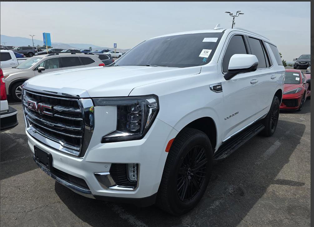 Used 2021 GMC Yukon SLT w/ SLT Premium Package image 1