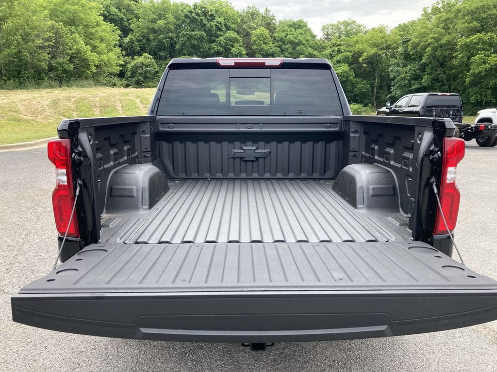 New 2026 Chevrolet Silverado 1500 RST w/ Convenience Package II AWD/4WD image 11
