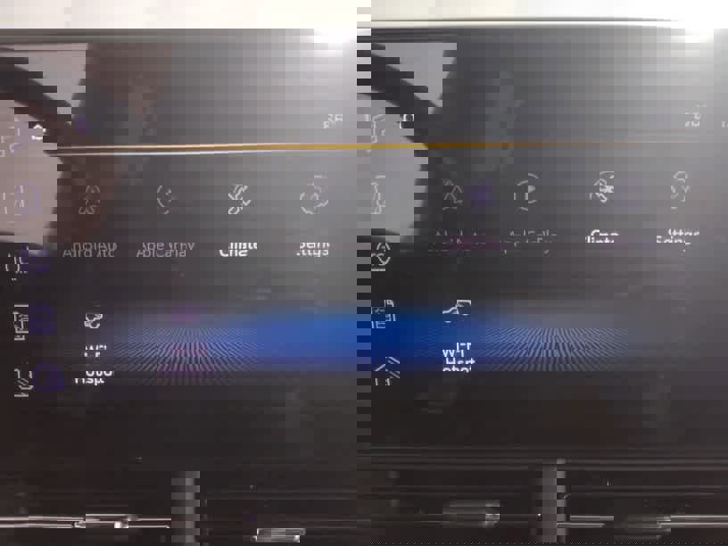 Used 2024 Chevrolet Trax RS w/ Sunroof Package image 46