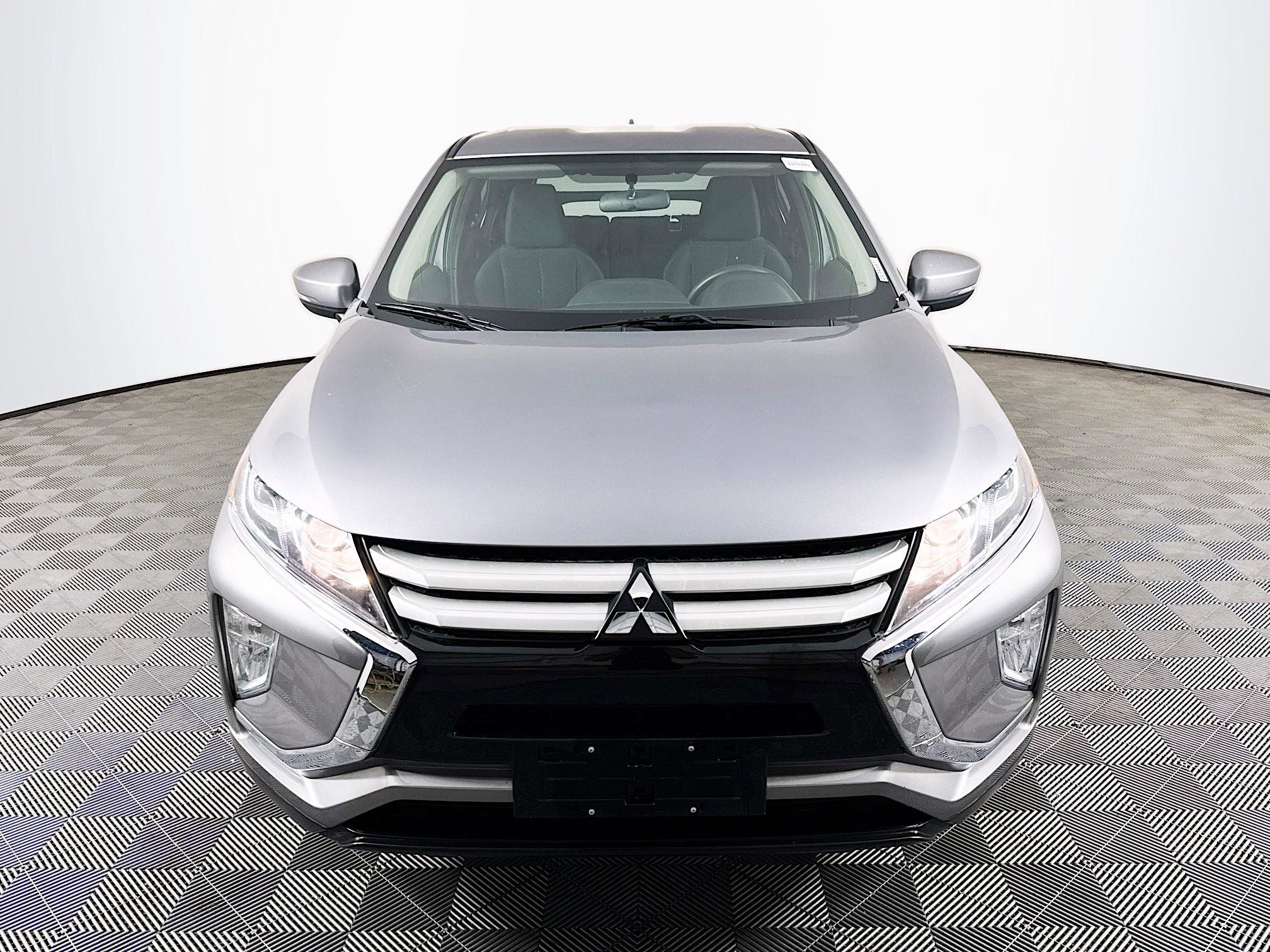 Used 2020 Mitsubishi Eclipse Cross ES FWD image 2