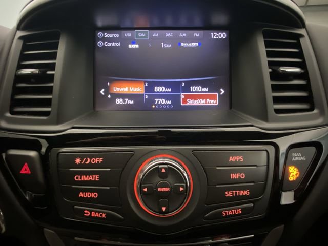 Used 2019 Nissan Pathfinder S image 16