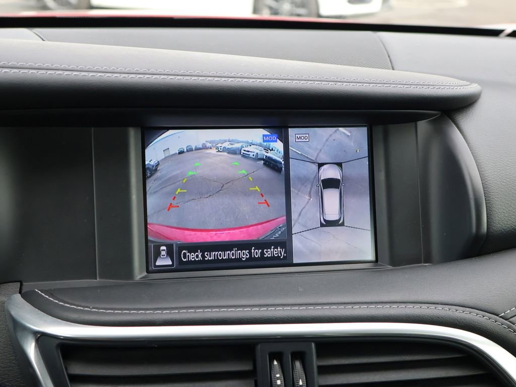 Used 2018 INFINITI QX30 Sport w/ Cargo Package image 23