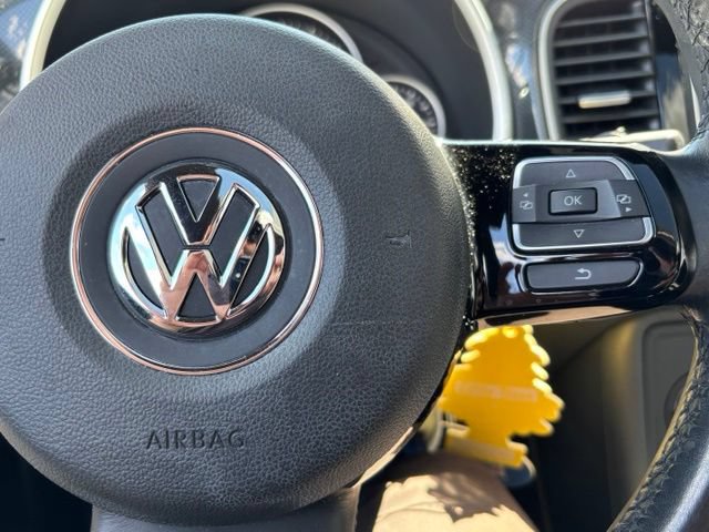 Used 2012 Volkswagen Beetle Turbo FWD image 9