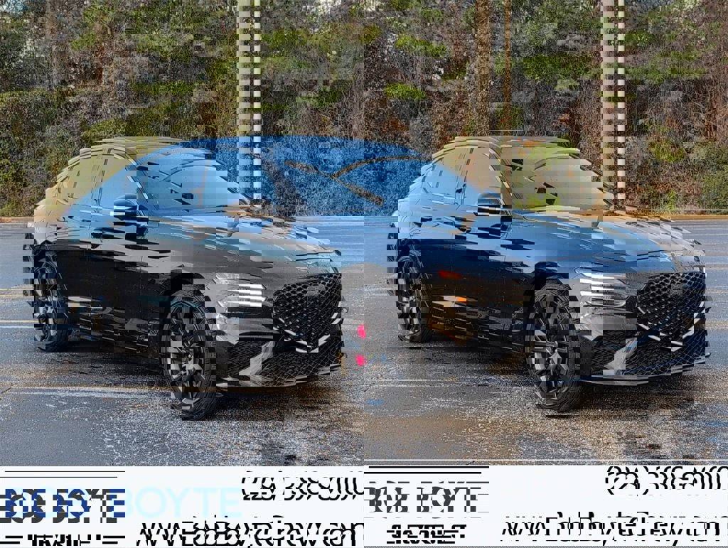 Used 2022 Genesis G70 3.3T image 1