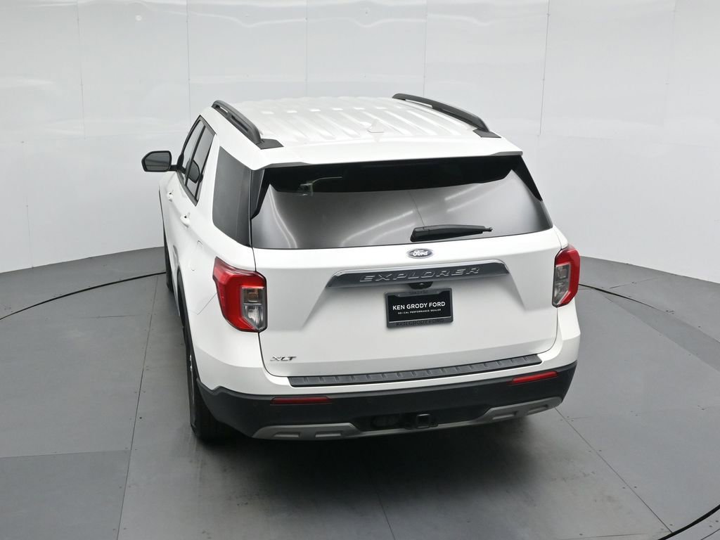 Certified 2021 Ford Explorer XLT RWD image 43