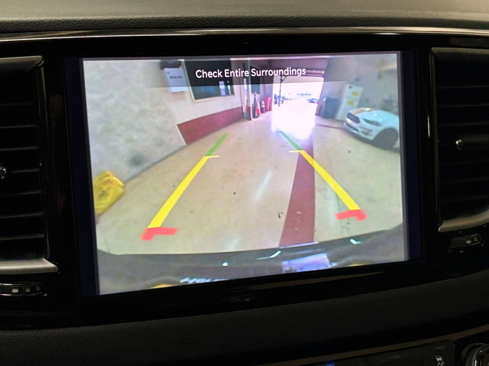 Used 2025 Chrysler Pacifica Select FWD image 24