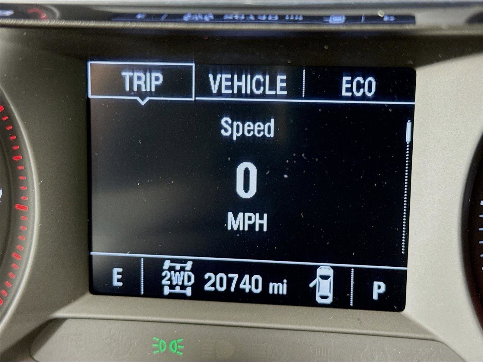 Used 2023 Chevrolet TrailBlazer LT w/ Convenience Package image 2