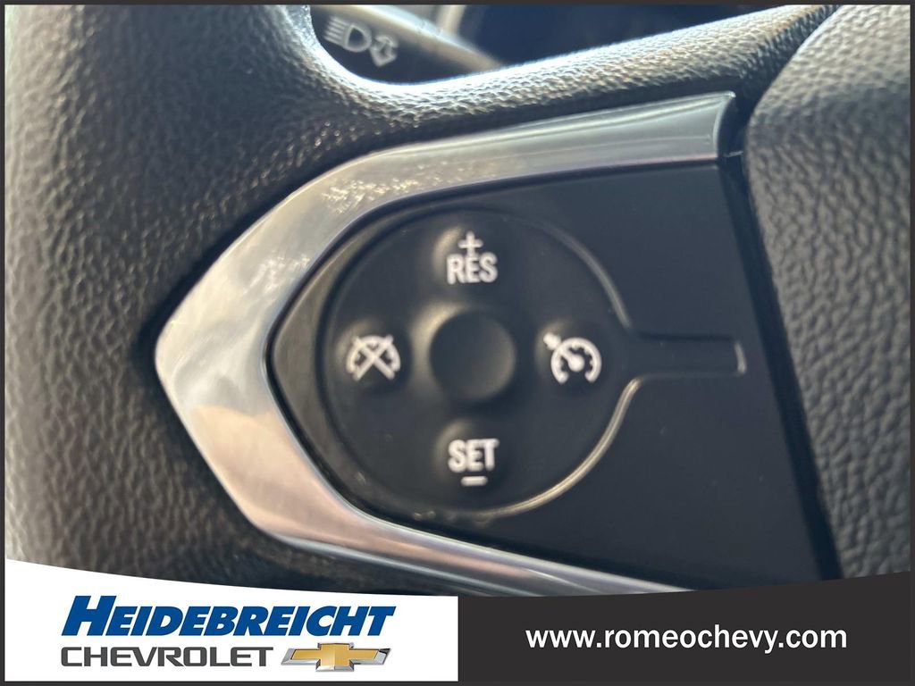 Used 2021 Chevrolet Traverse LS FWD image 19