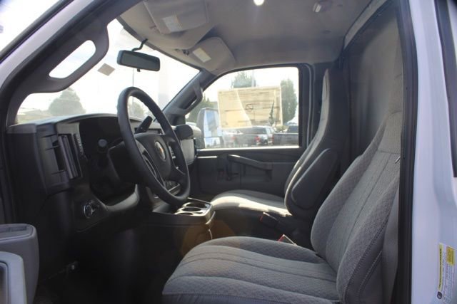 Used 2024 Chevrolet Express 3500 w/ Power Convenience Package image 11