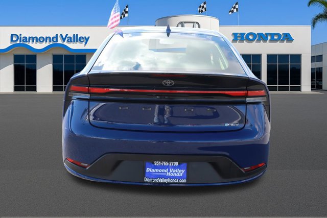 Used 2025 Toyota Prius LE image 5