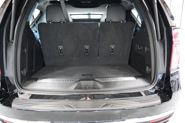 Used 2023 Chevrolet Tahoe Premier AWD/4WD image 29