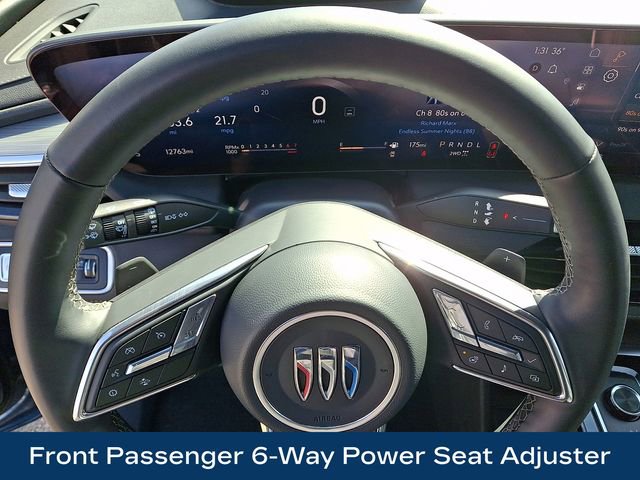 Used 2025 Buick Enclave Preferred image 4