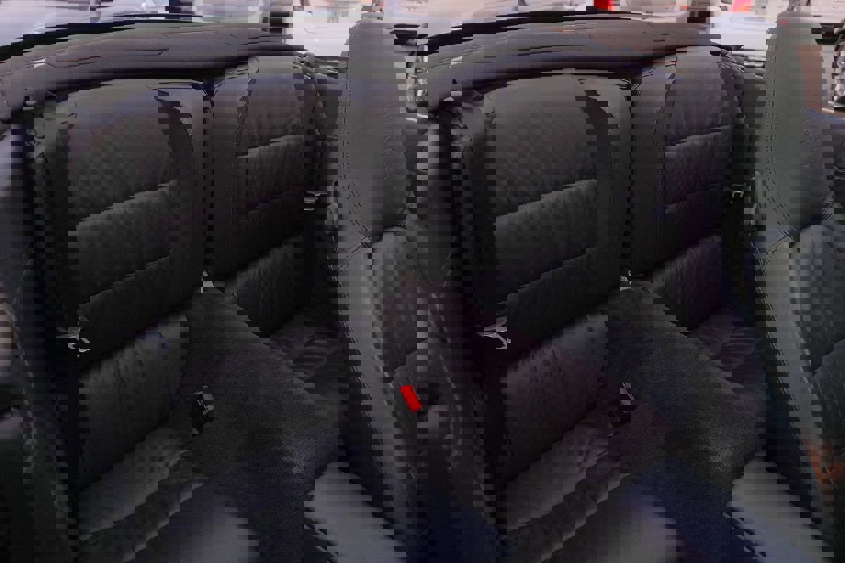 Used 2004 Porsche 911 Carrera 4S image 23