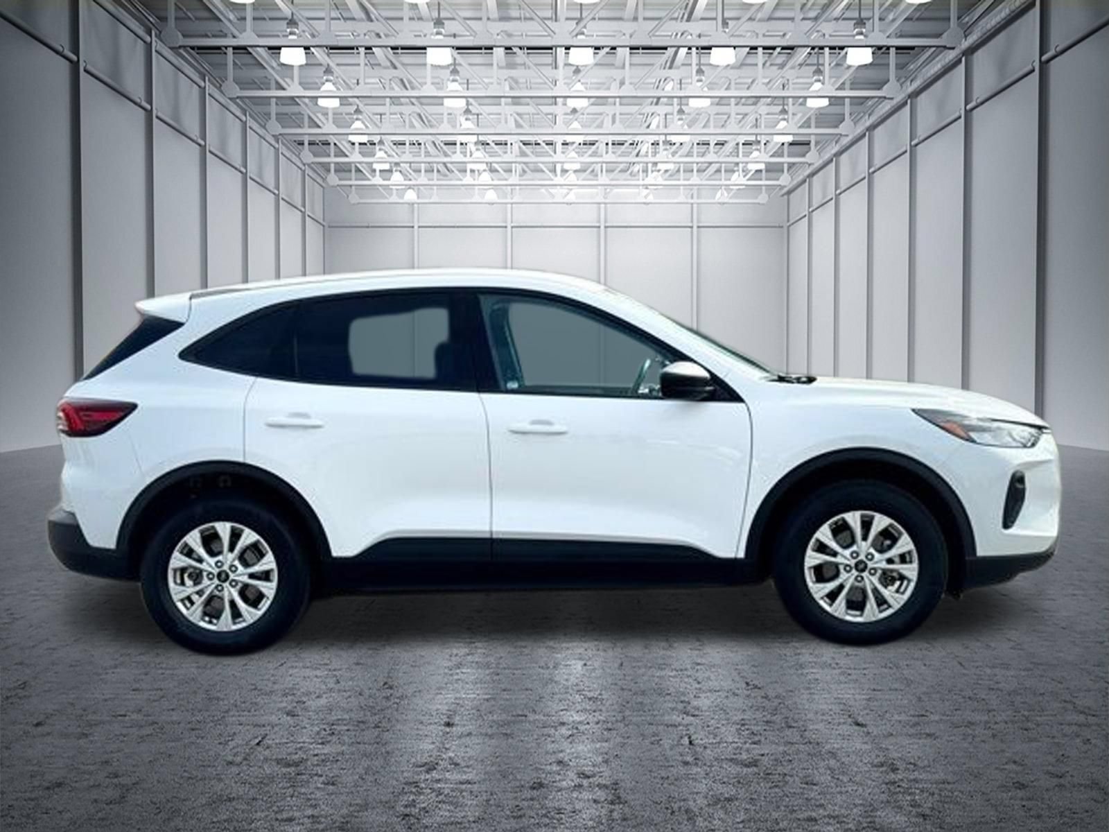 Used 2025 Ford Escape Active AWD/4WD image 5