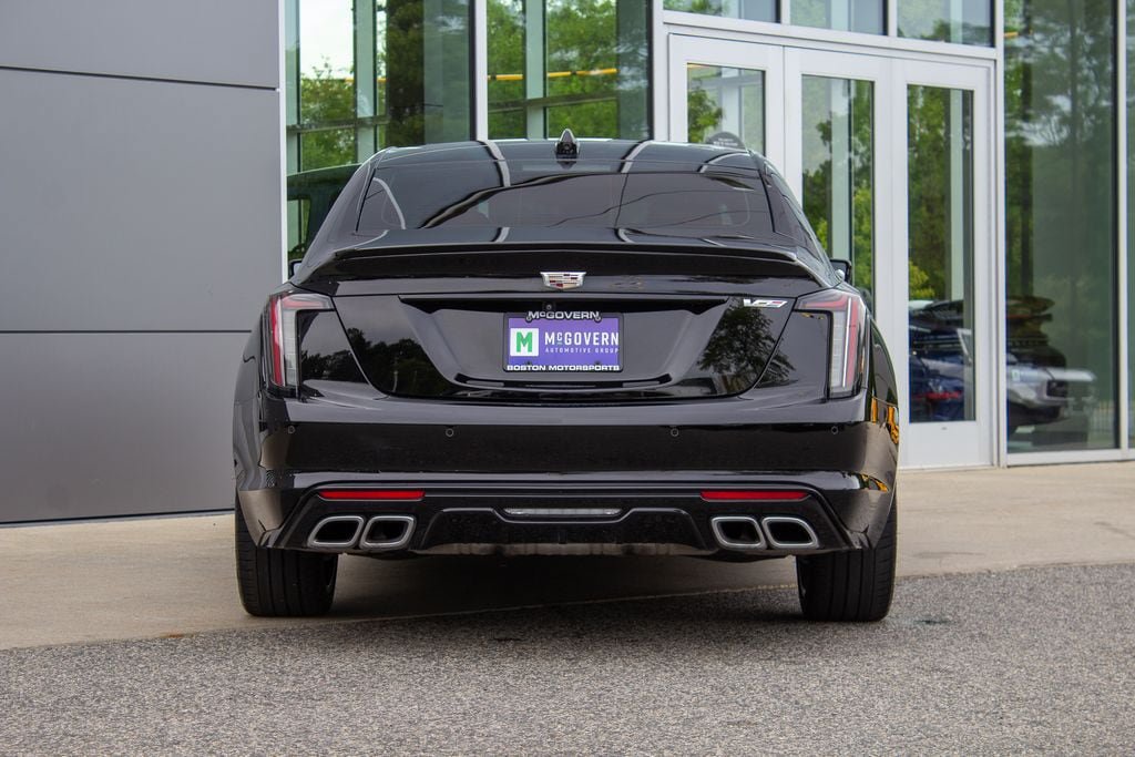 Used 2023 Cadillac CT5 V w/ Platinum Package AWD/4WD image 9