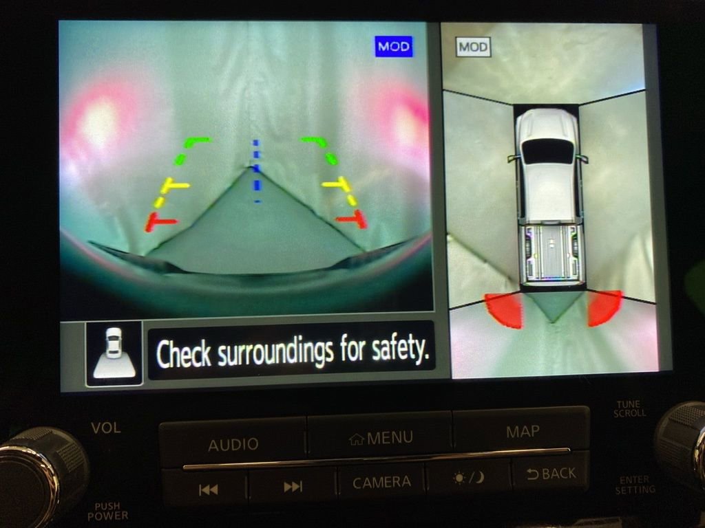 Used 2024 Nissan Titan PRO-4X w/ Pro-4x Convenience Package image 19