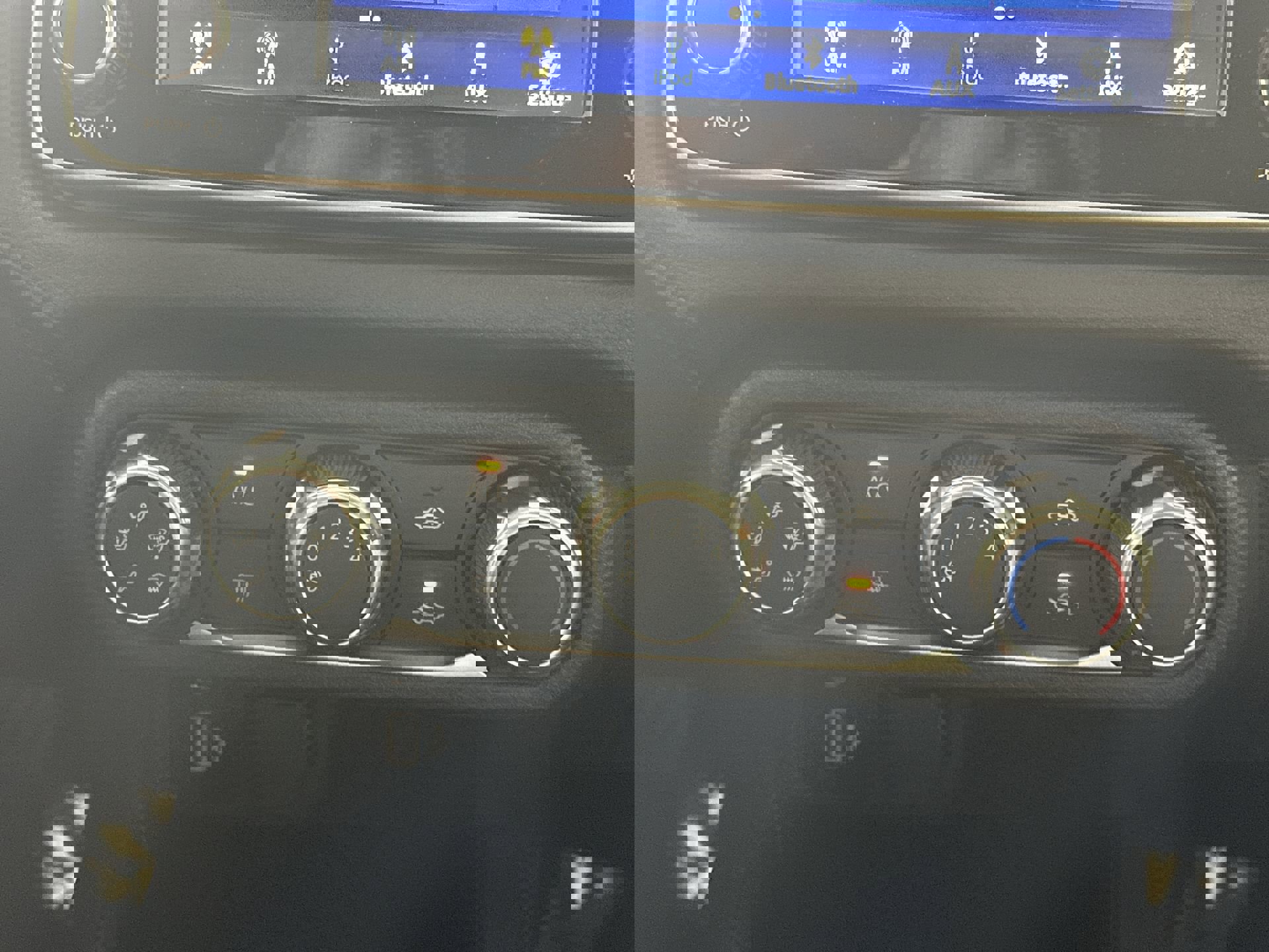 Certified 2025 Nissan Versa S w/ Trunk Package image 23