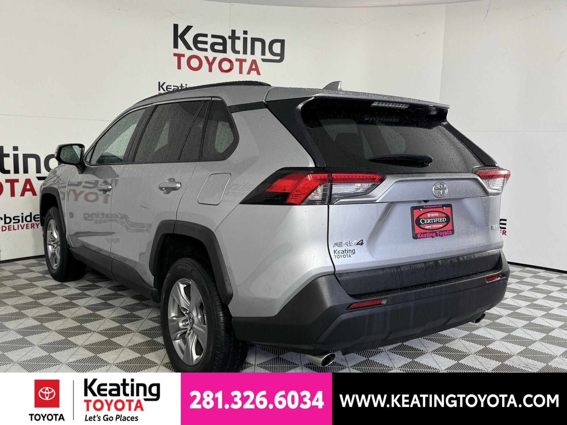 Certified 2024 Toyota RAV4 XLE FWD image 8