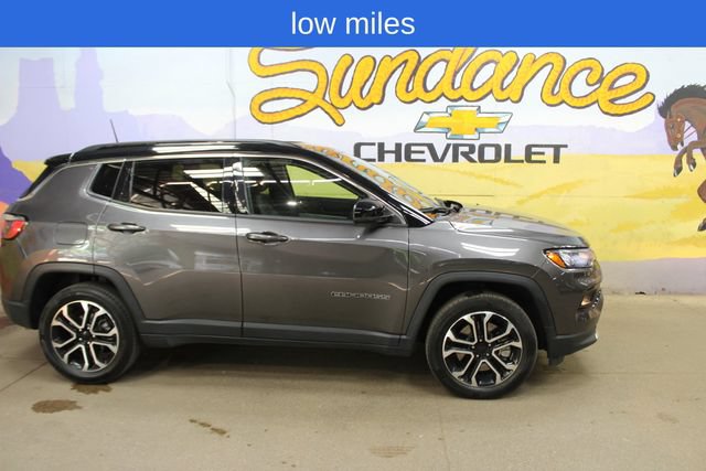 Used 2023 Jeep Compass Limited AWD/4WD image 1