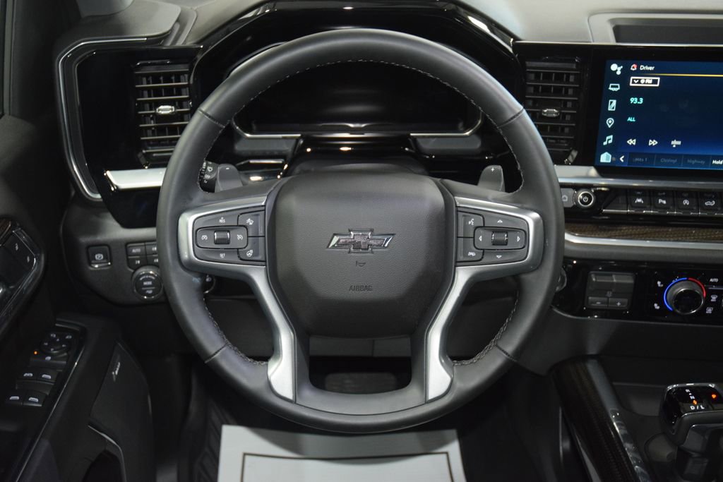 Used 2026 Chevrolet Silverado 1500 LT Trail Boss w/ LT Trail Boss Premium Package AWD/4WD image 40