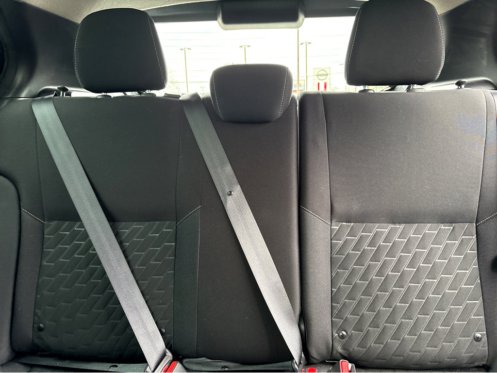 Used 2021 Nissan Kicks S image 20