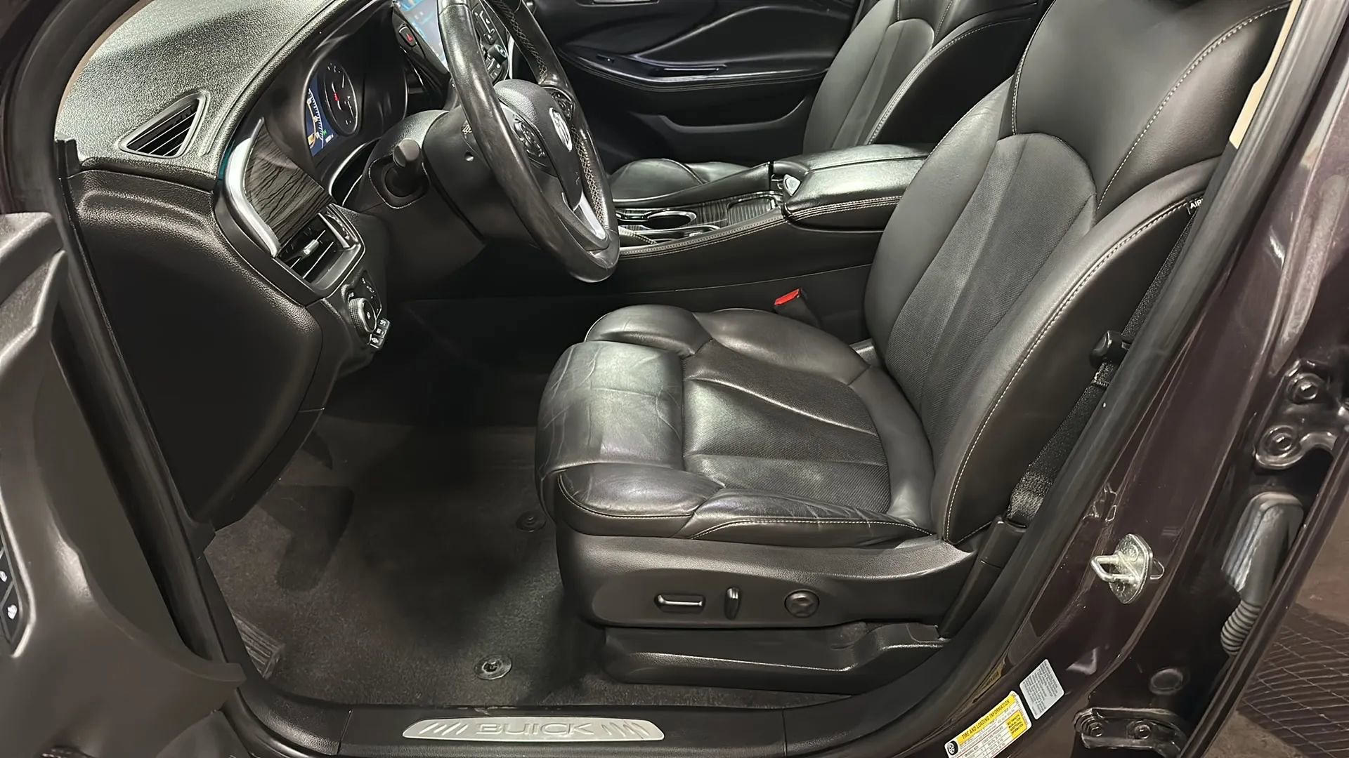 Used 2016 Buick Envision Premium image 9