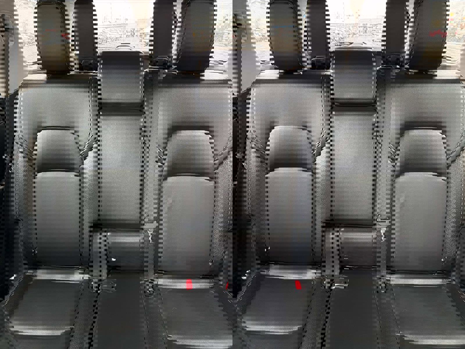 Used 2023 Nissan Pathfinder SL image 8