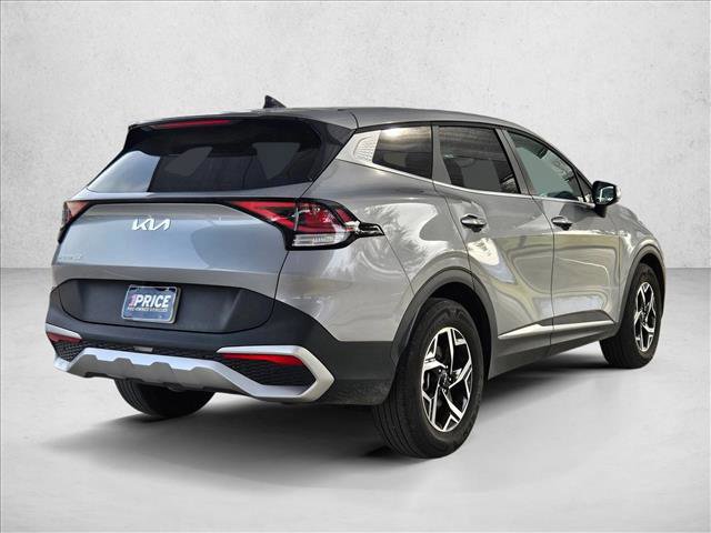 Used 2025 Kia Sportage LX image 5