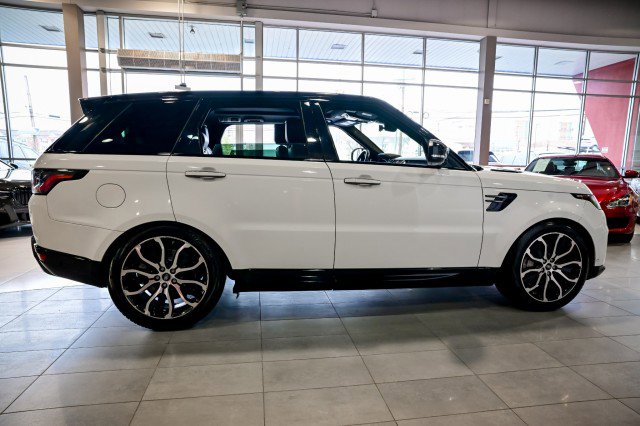 Used 2021 Land Rover Range Rover Sport HSE Silver Edition image 4