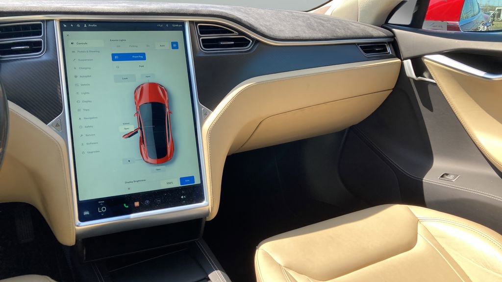 Used 2015 Tesla Model S 85D image 14