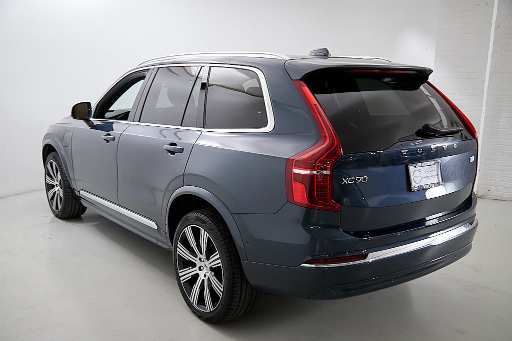 Certified 2024 Volvo XC90 T8 Ultimate AWD/4WD image 7