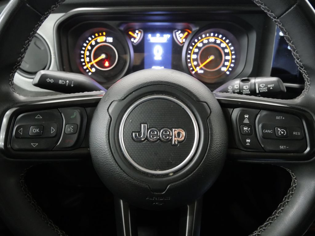 Used 2025 Jeep Wrangler Unlimited Sport AWD/4WD image 17
