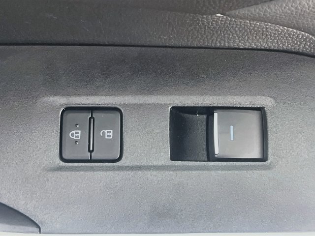 Used 2025 Toyota RAV4 XLE w/ Convenience Package FWD image 32