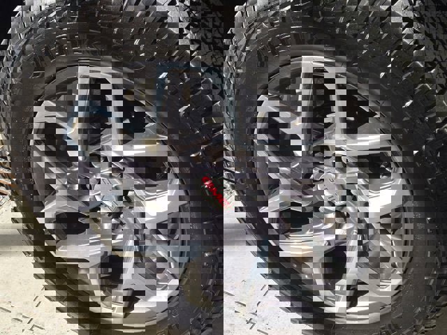 Used 2022 GMC Sierra 1500 SLT image 18