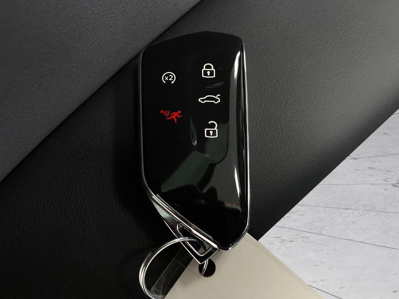 New 2026 Volkswagen Tiguan SE image 29