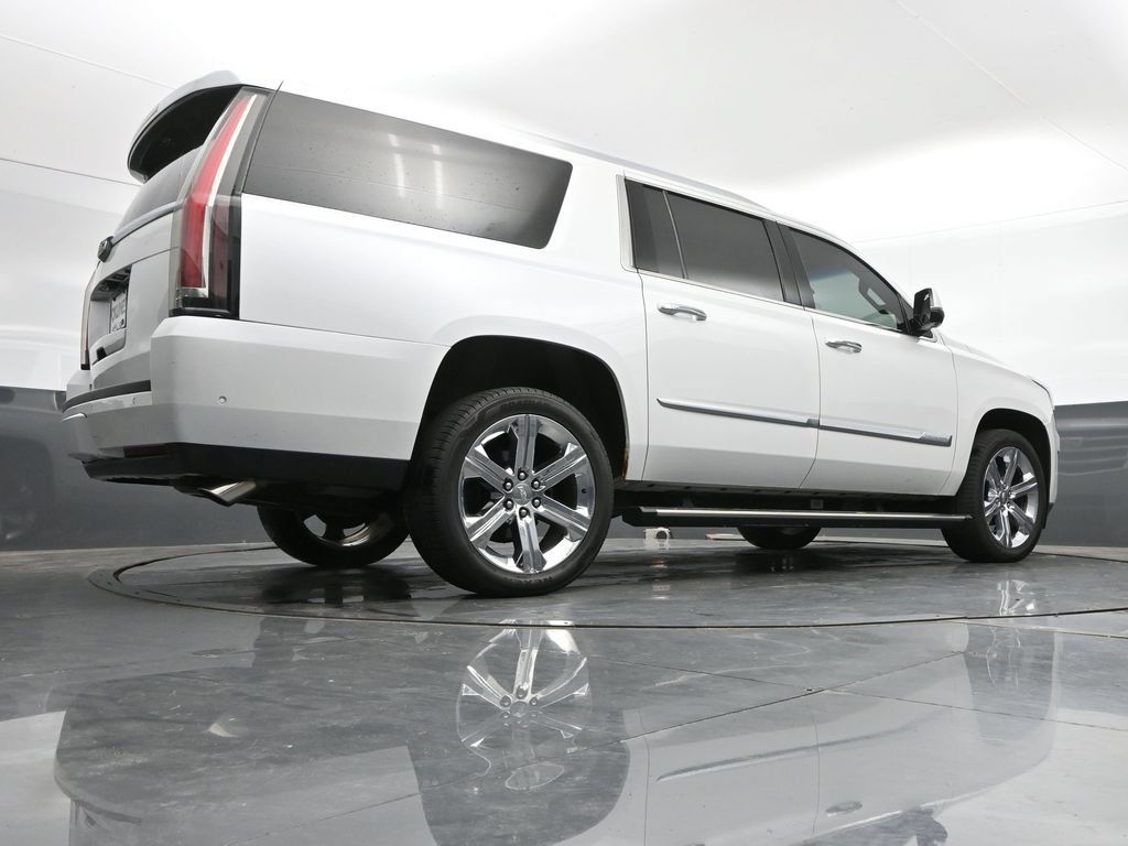 Used 2018 Cadillac Escalade ESV Premium Luxury AWD/4WD image 42