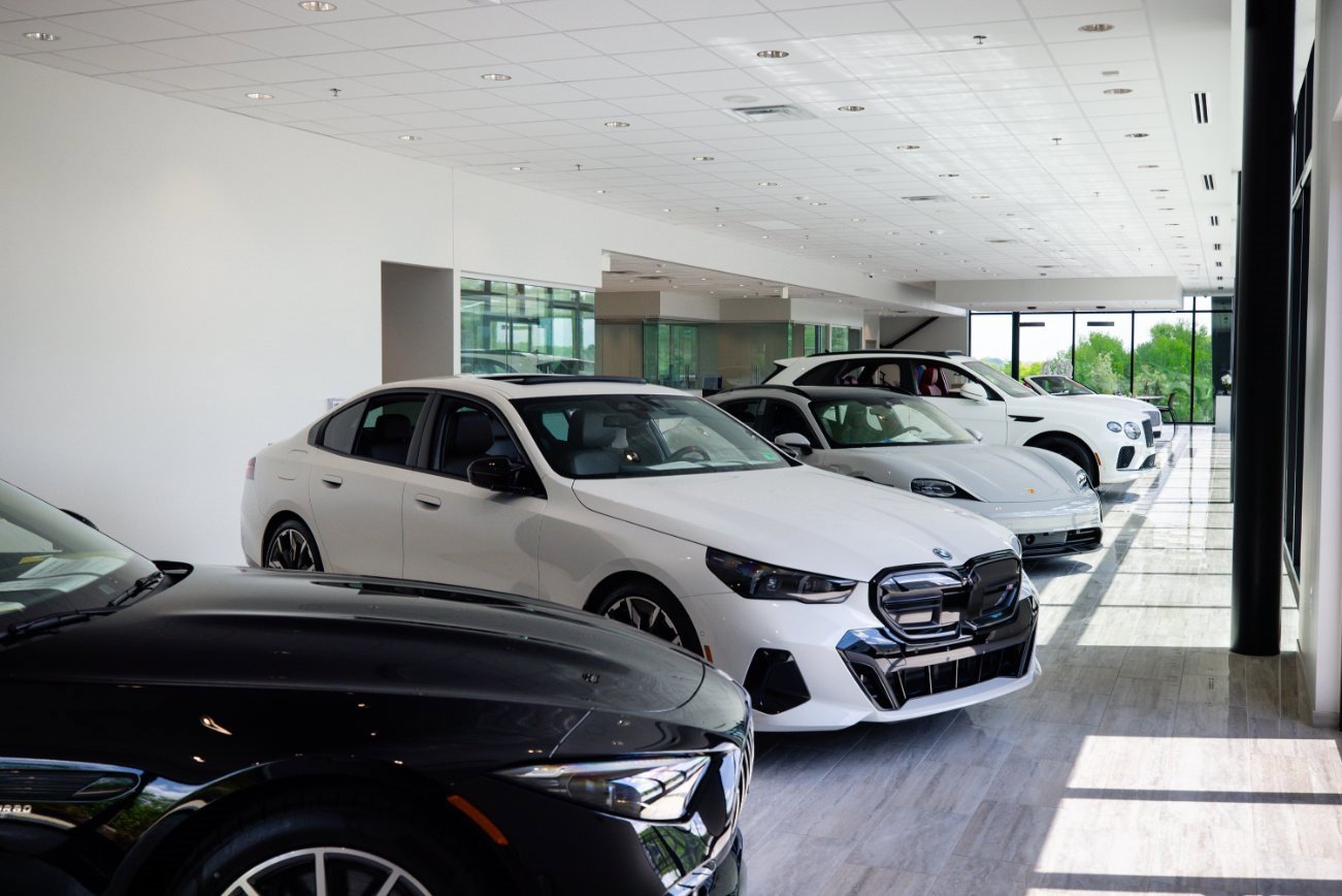 Used 2023 Land Rover Range Rover Sport SE image 17