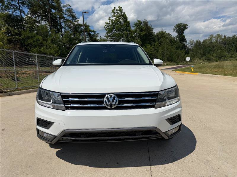 Used 2021 Volkswagen Tiguan SEL AWD/4WD image 2